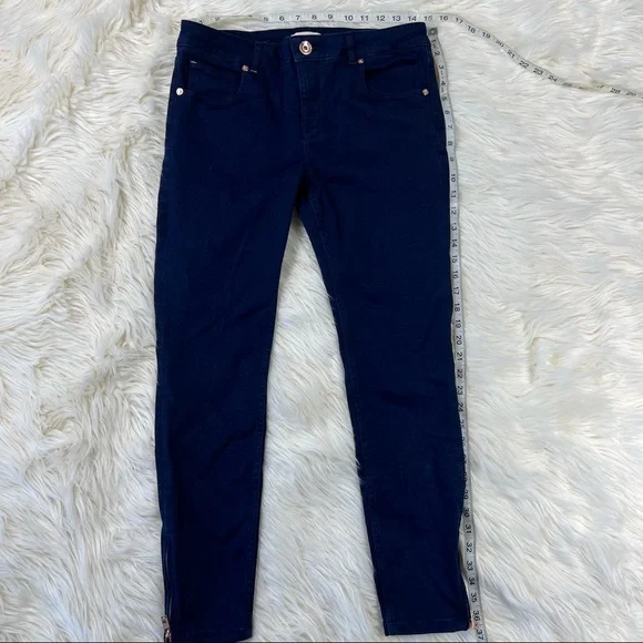 Ted Baker Zippered bottom jeans size 30 Ted New without tags